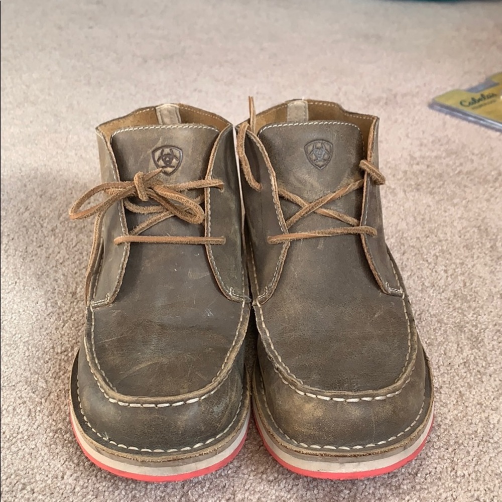 ariat moccasins
